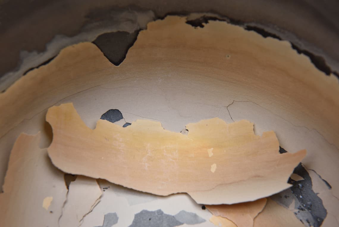 Farklı mineral oluşum deseni gösteren aragonit kristal yapısı